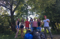 Проведение субботников. Посадка деревьев